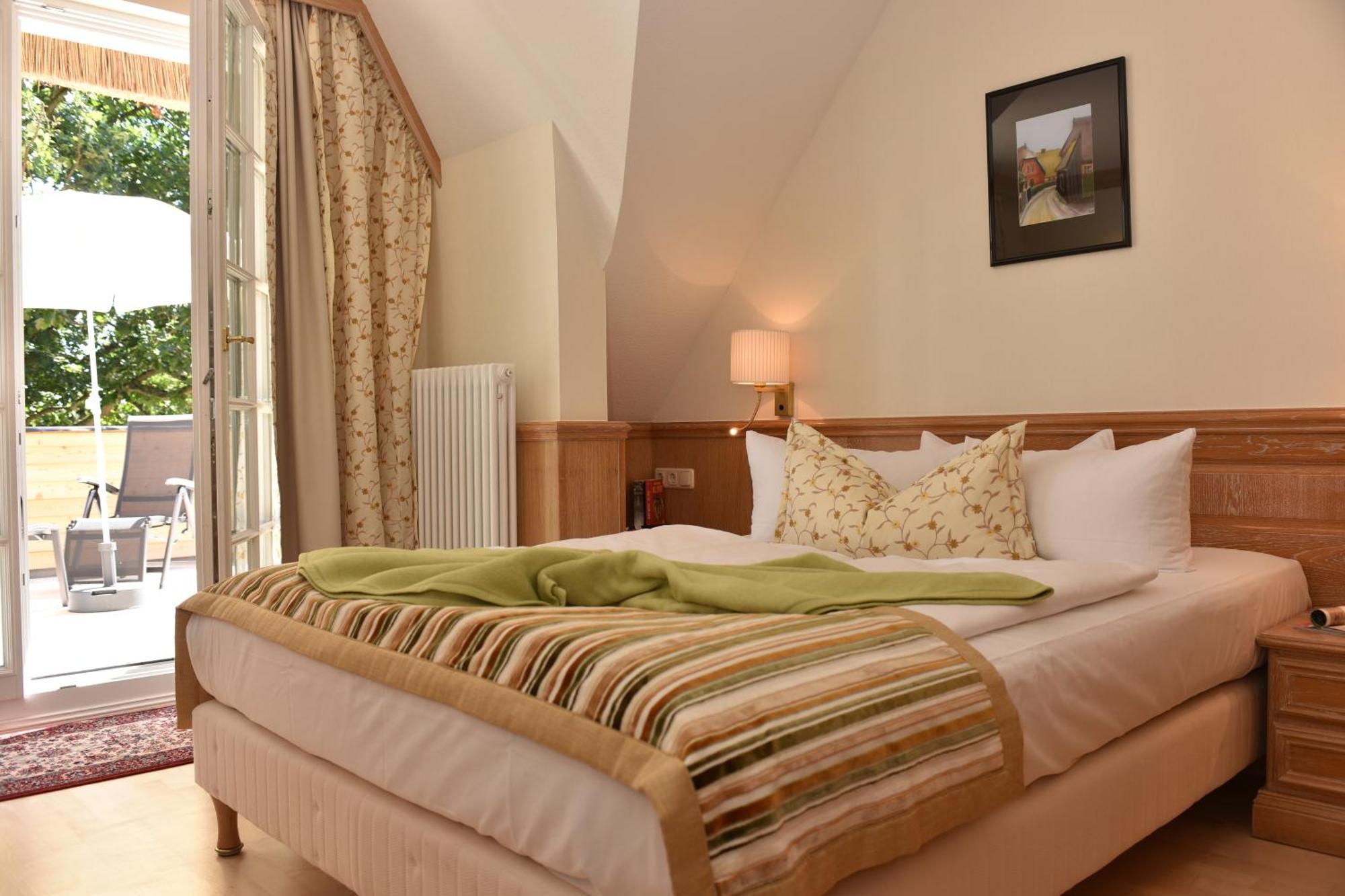 Romantik Hotel Fischerwiege Ahrenshoop Exteriör bild