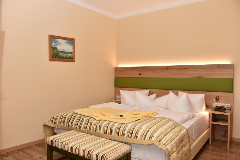 Romantik Hotel Fischerwiege Ahrenshoop Exteriör bild